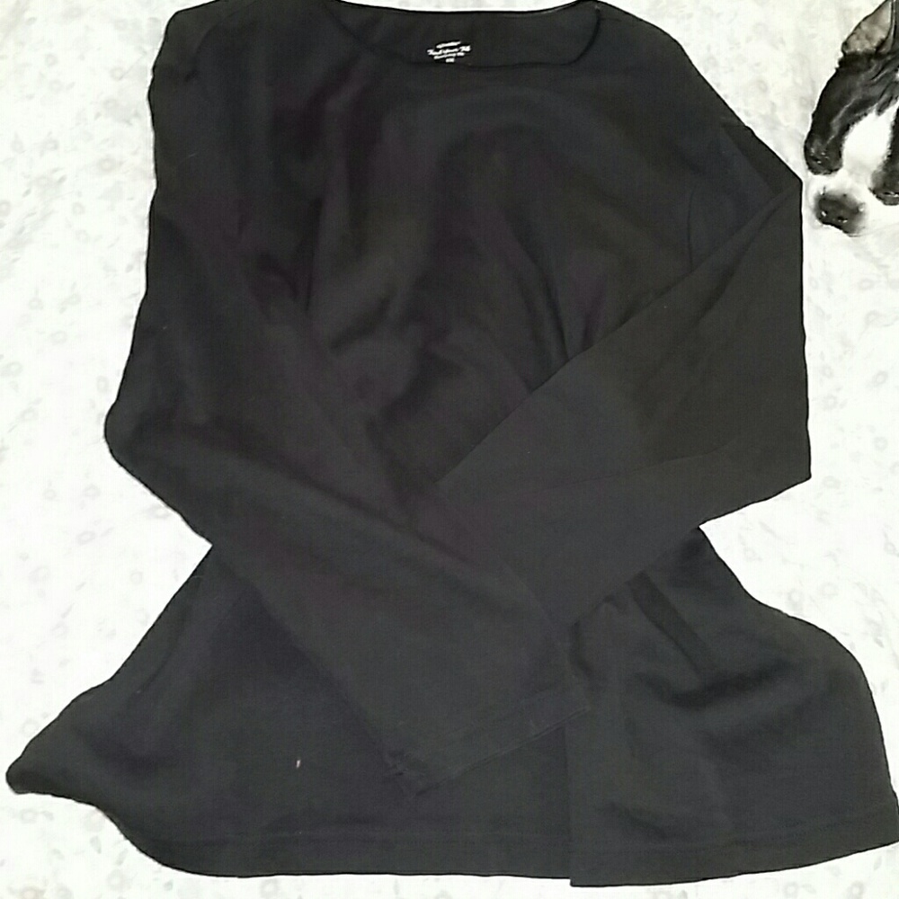 Black Shirt 🌼 final, except bundled 🌼