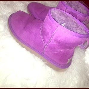 Purple uggs