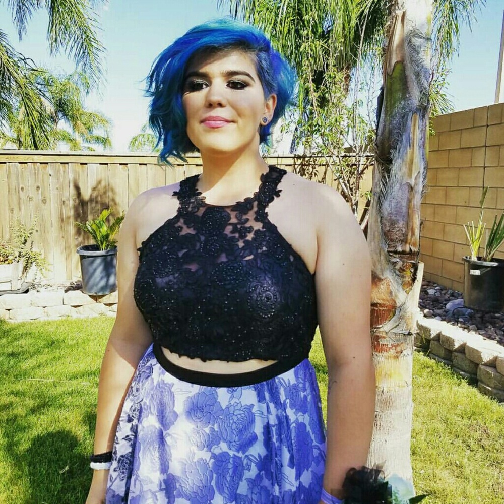 Meet your Posher, Cassandra