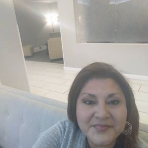 Meet your Posher, Sandra