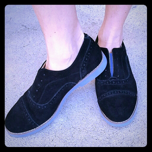 Women's Black Suede Tommy Hilfiger Slip-on Oxfords - Picture 1 of 3