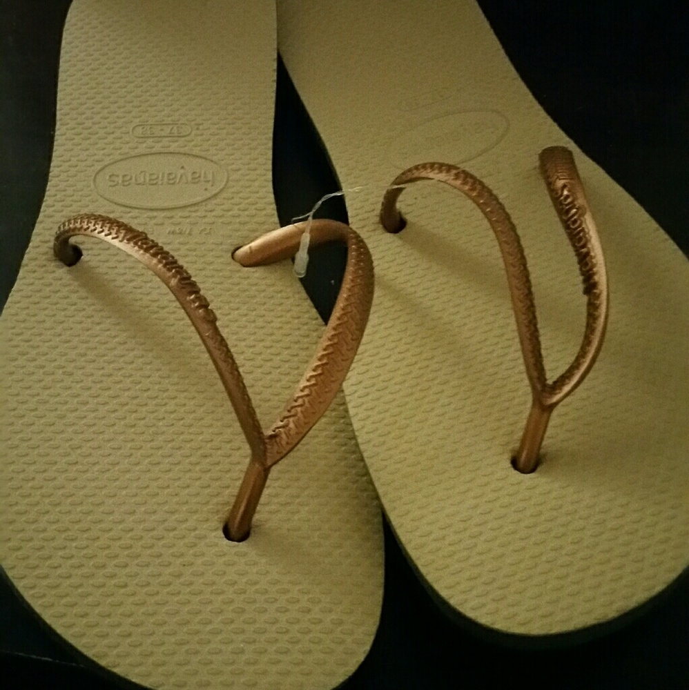 Brand New Havaianas Sandals