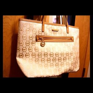 ⚡️sale⚡️ NWOT Michael Kors Kempton Tote