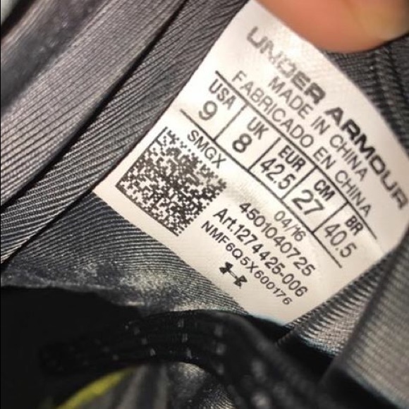 Curry 2.5 size 9 - Picture 3 of 3