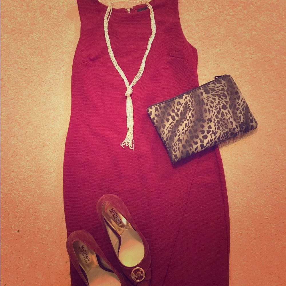 Classy merlot bodycon dress