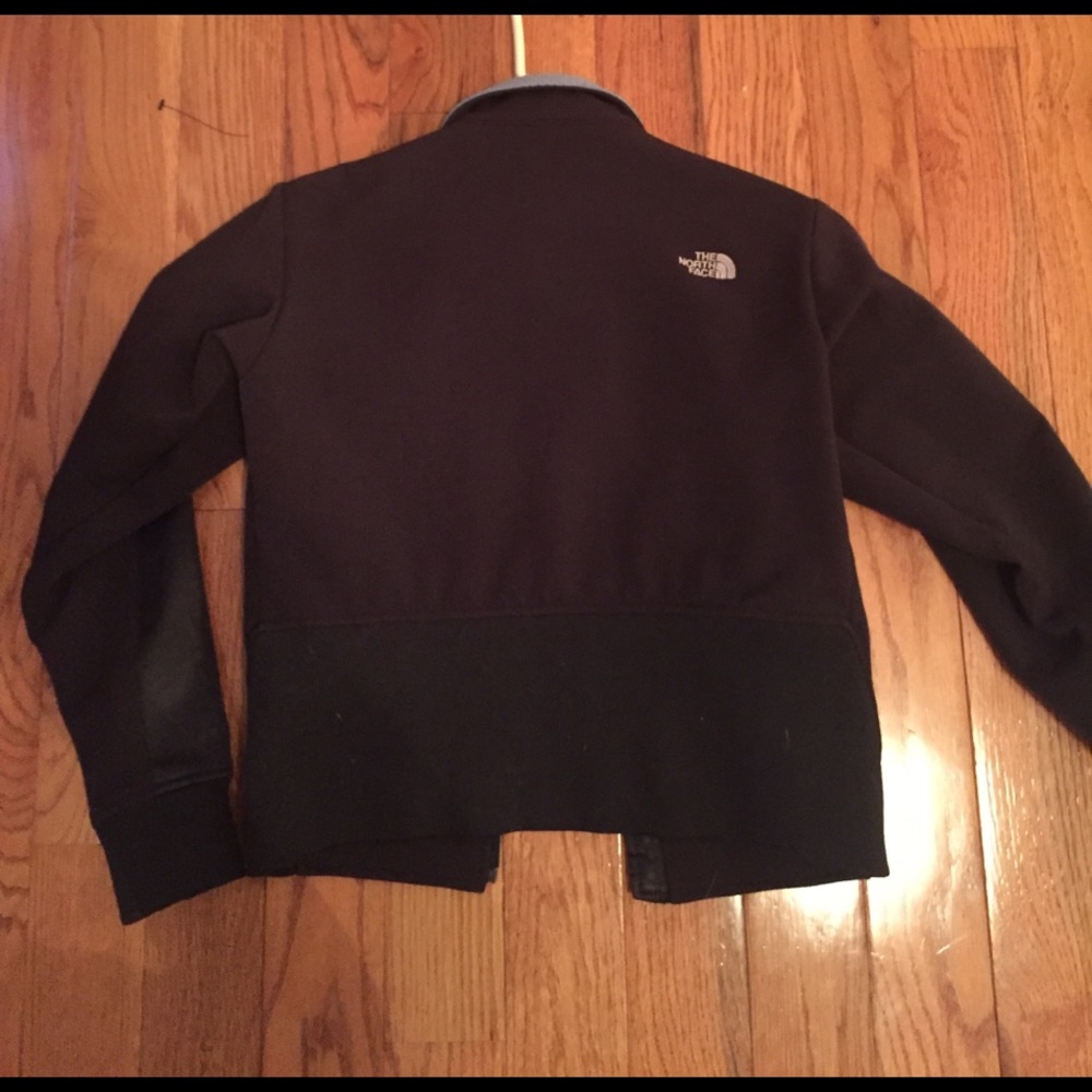 The north face jacket - Picture 2 of 3