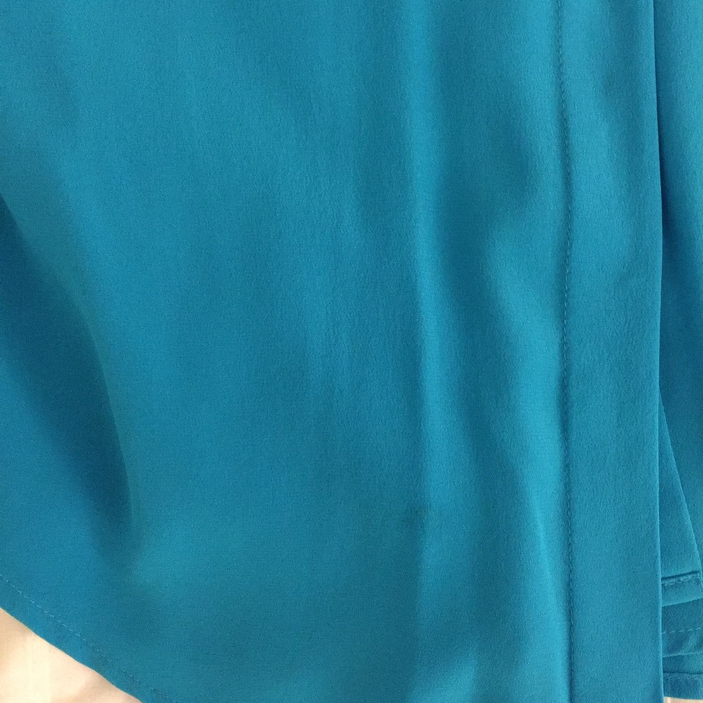 Button down blue blouse - Picture 3 of 3