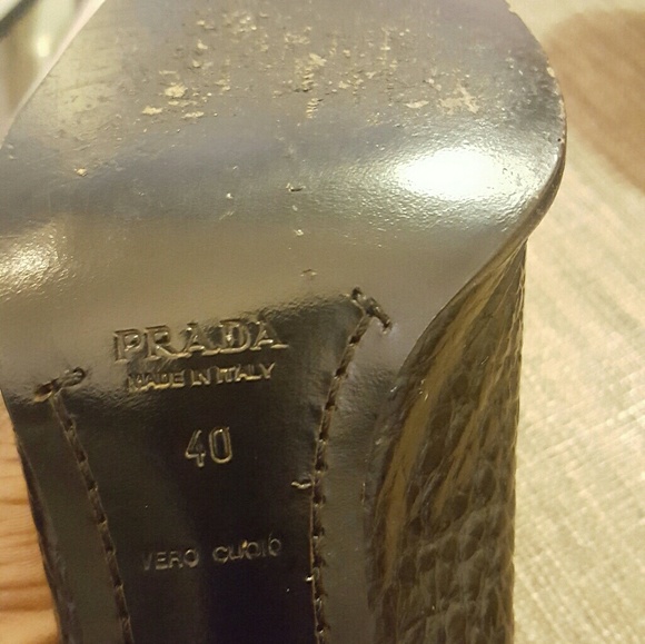 Prada - Picture 2 of 2