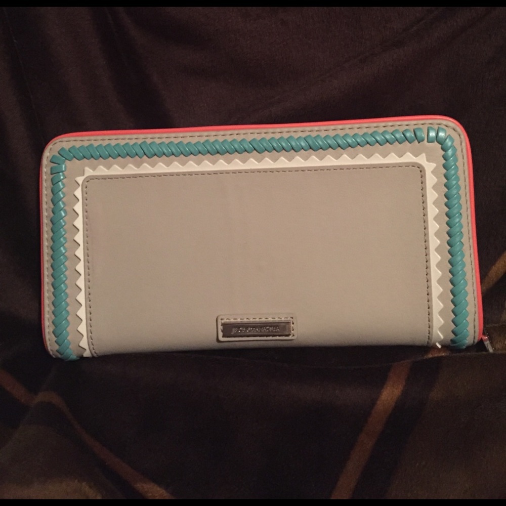 BCBGMAXAZRIA Wallet