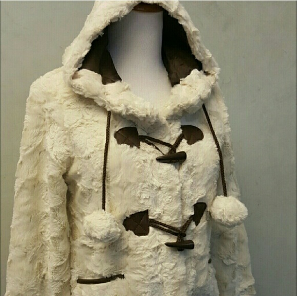 Cream Faux fur fuzzy Jacket (1M Left) - Picture 4 of 6