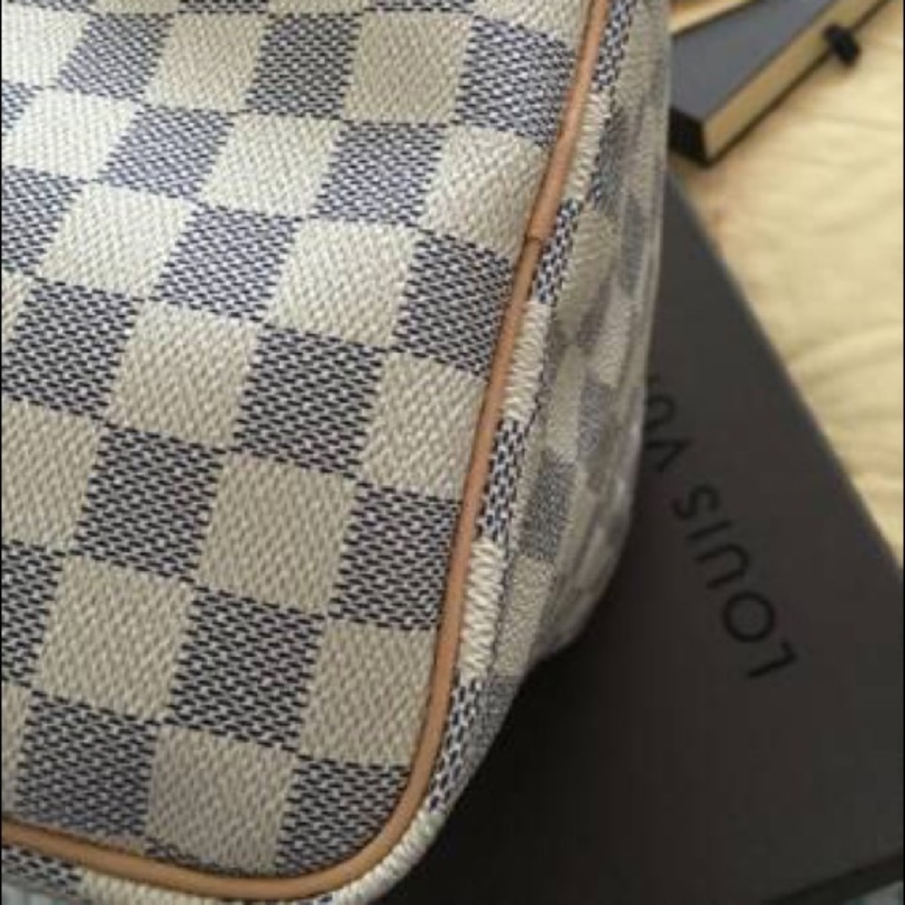 Authentic LOUIS VUITTON speedy 30  Damier azur