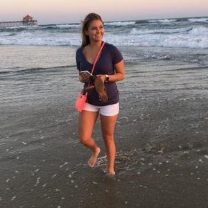 Meet your Posher, Christine