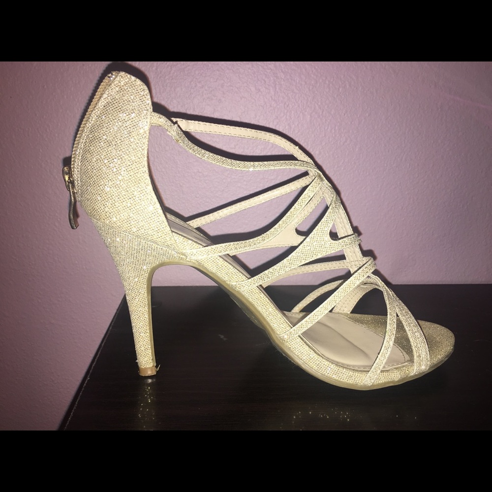High heels - Picture 2 of 4