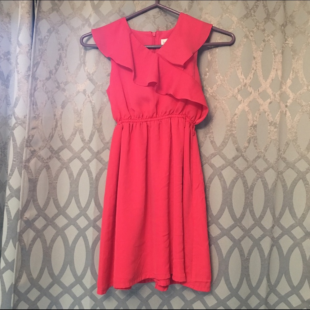 Kids / Girls size 7 coral dress