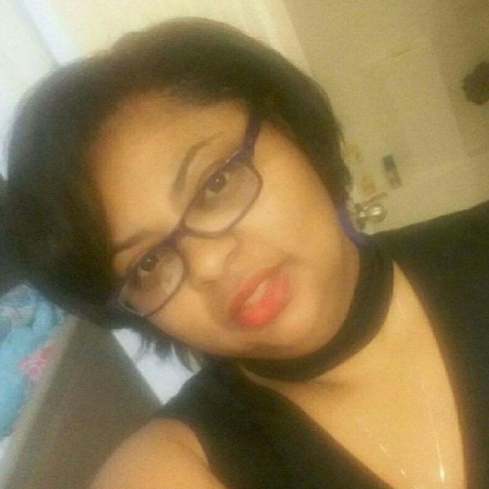 Meet your Posher, Dionne