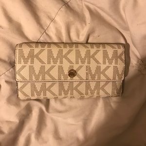 AUTHENTIC Michael Kors Wallet