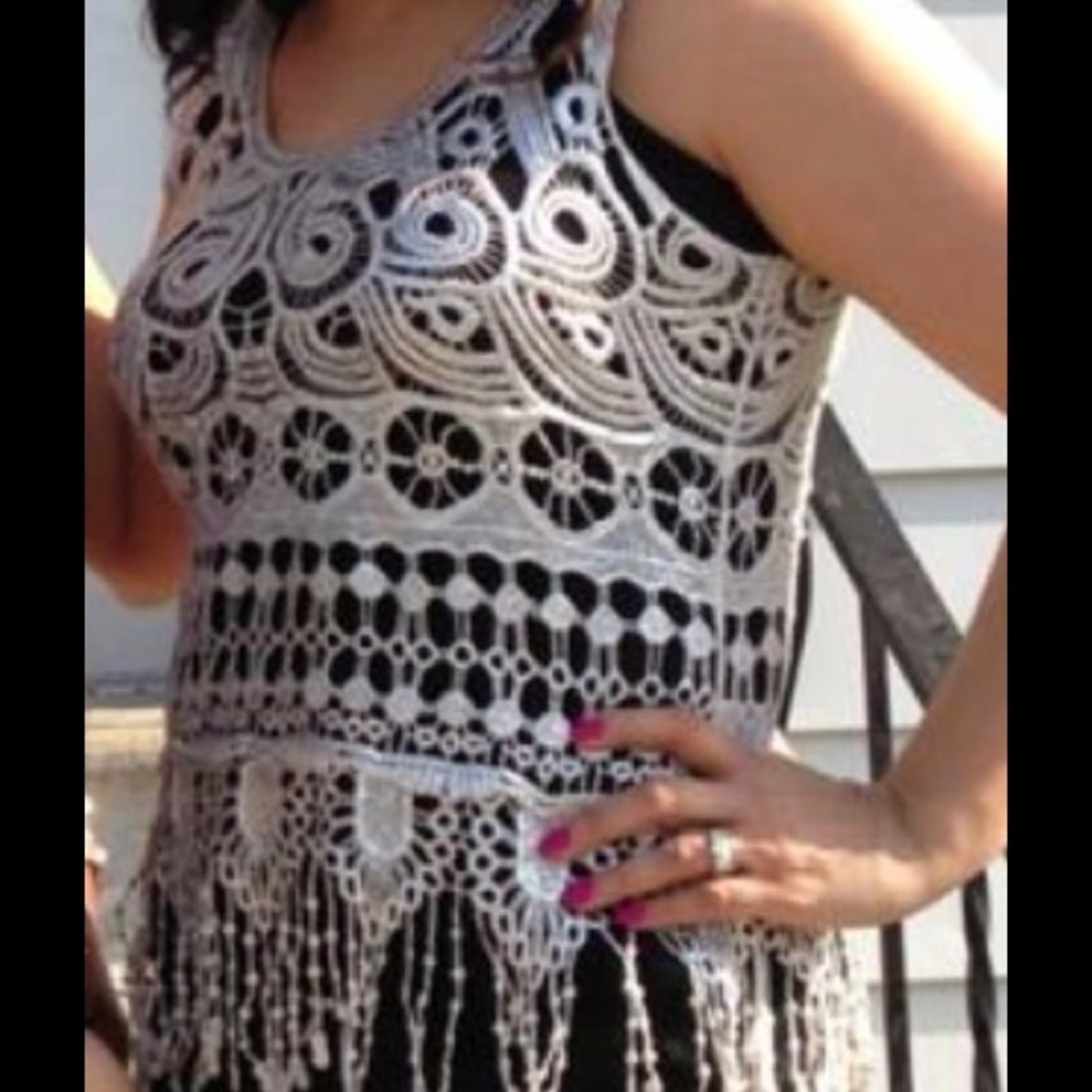 BARR crochet Fringe Sleeveless