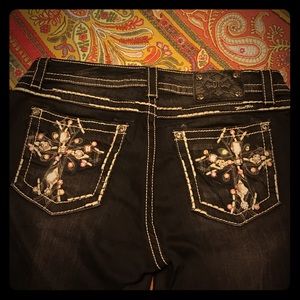 Miss Me Easy Skinny Jeans!