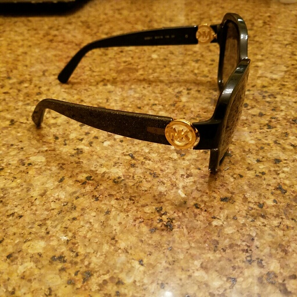 I have no use for them - Picture 2 of 2