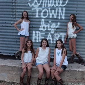 Meet your Posher, Avery