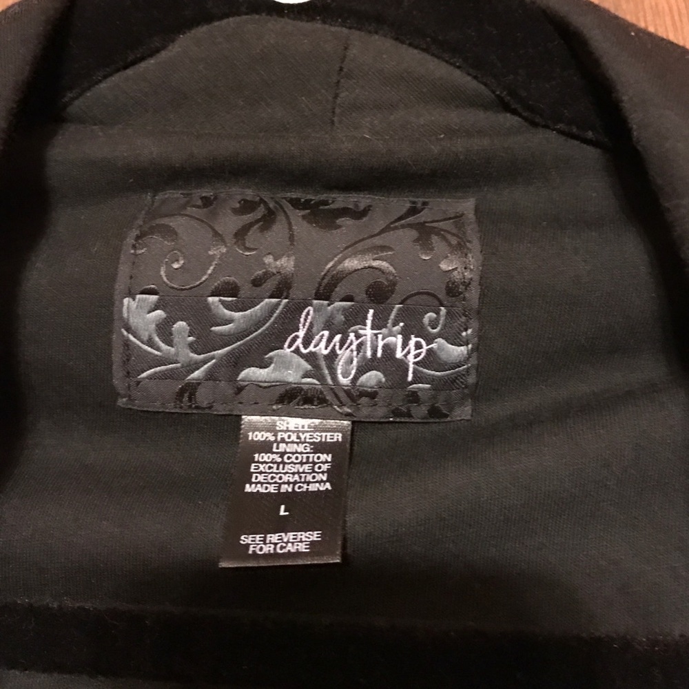 Daytrip sequin jacket! - Picture 2 of 4