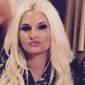 Meet your Posher, Wendy