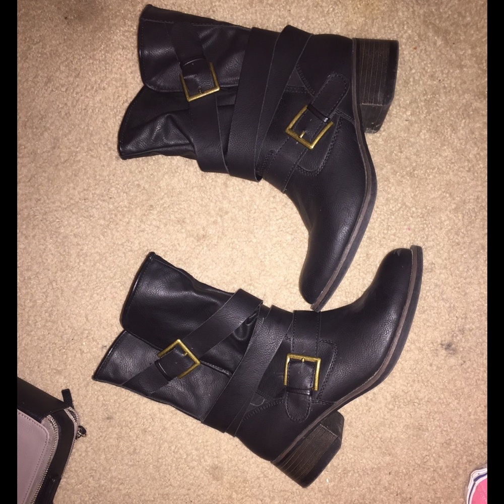Black strappy boots