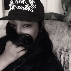 Meet your Posher, Mika