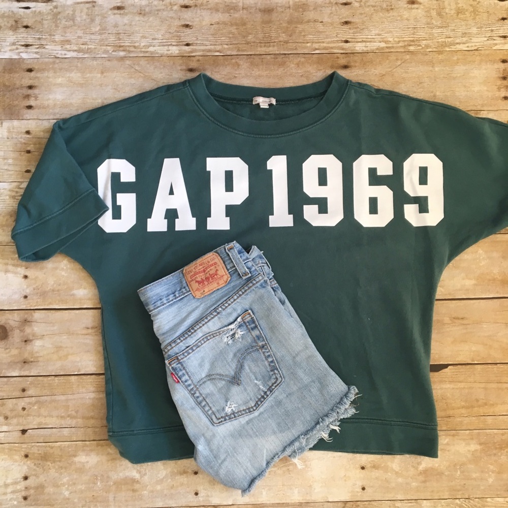 PRICE DROP🛍GAP1969 short sleeve sweatshirt