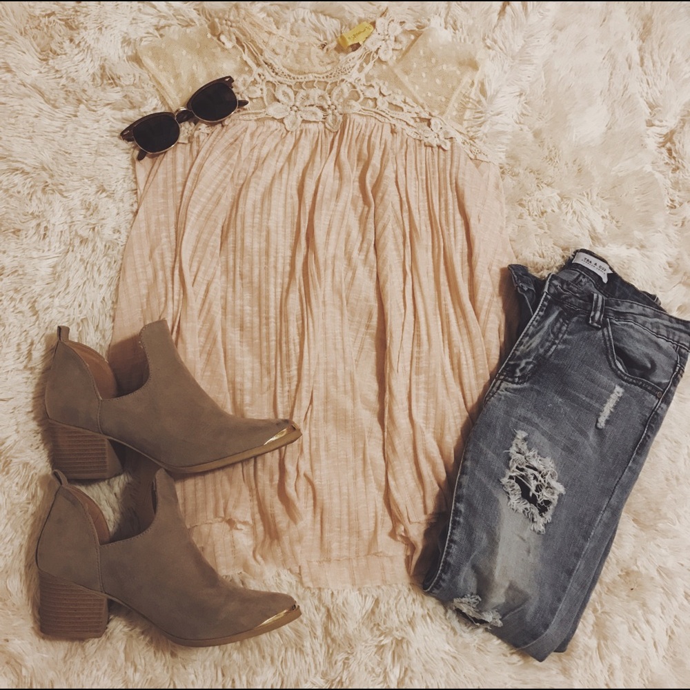 Light Pink Flowy Top