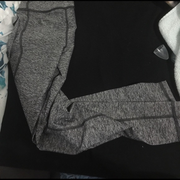 A gift from a friend but it was the wrong size - Picture 4 of 4