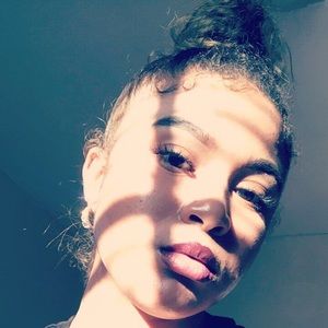 Meet your Posher, Kezi