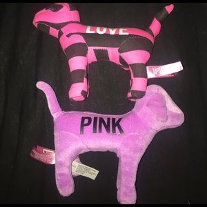 Victoria's Secret pink dogs 💕