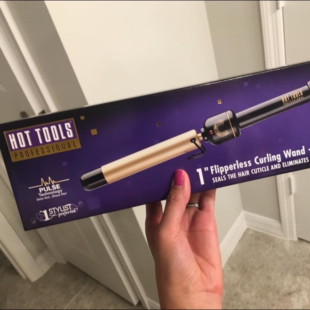 ⚡️FLASH SALE⚡️Hot Tools 1" fliperless curling wand