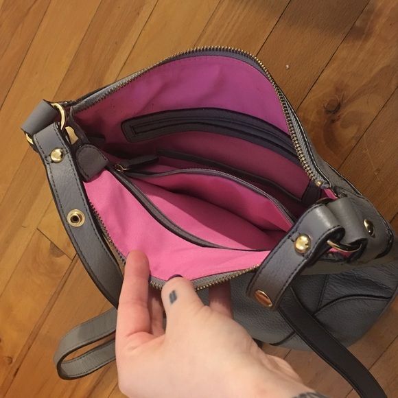 Grey crossbody - Picture 3 of 4