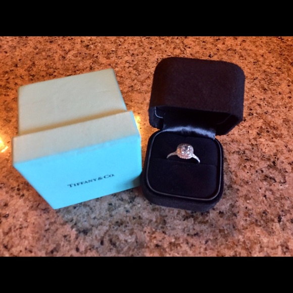 Tiffany & Co soleste engagement ring - Picture 1 of 4