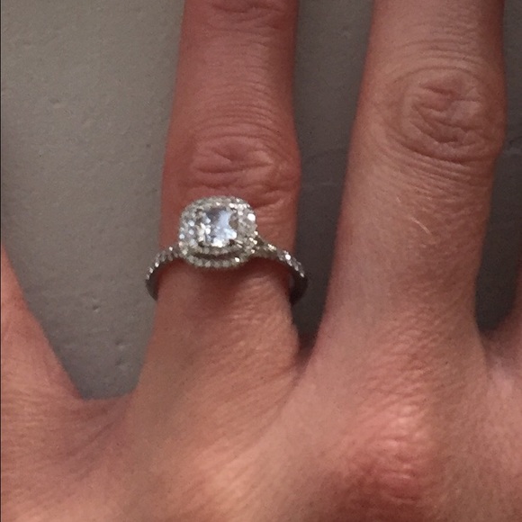 Tiffany & Co soleste engagement ring - Picture 2 of 4