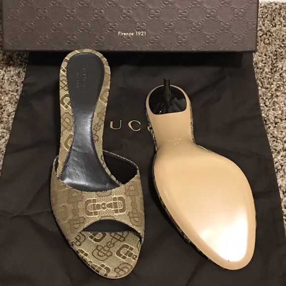 🔒SOLD🔒 GUCCI Women's Brown Peep Open High Heel - Picture 2 of 2