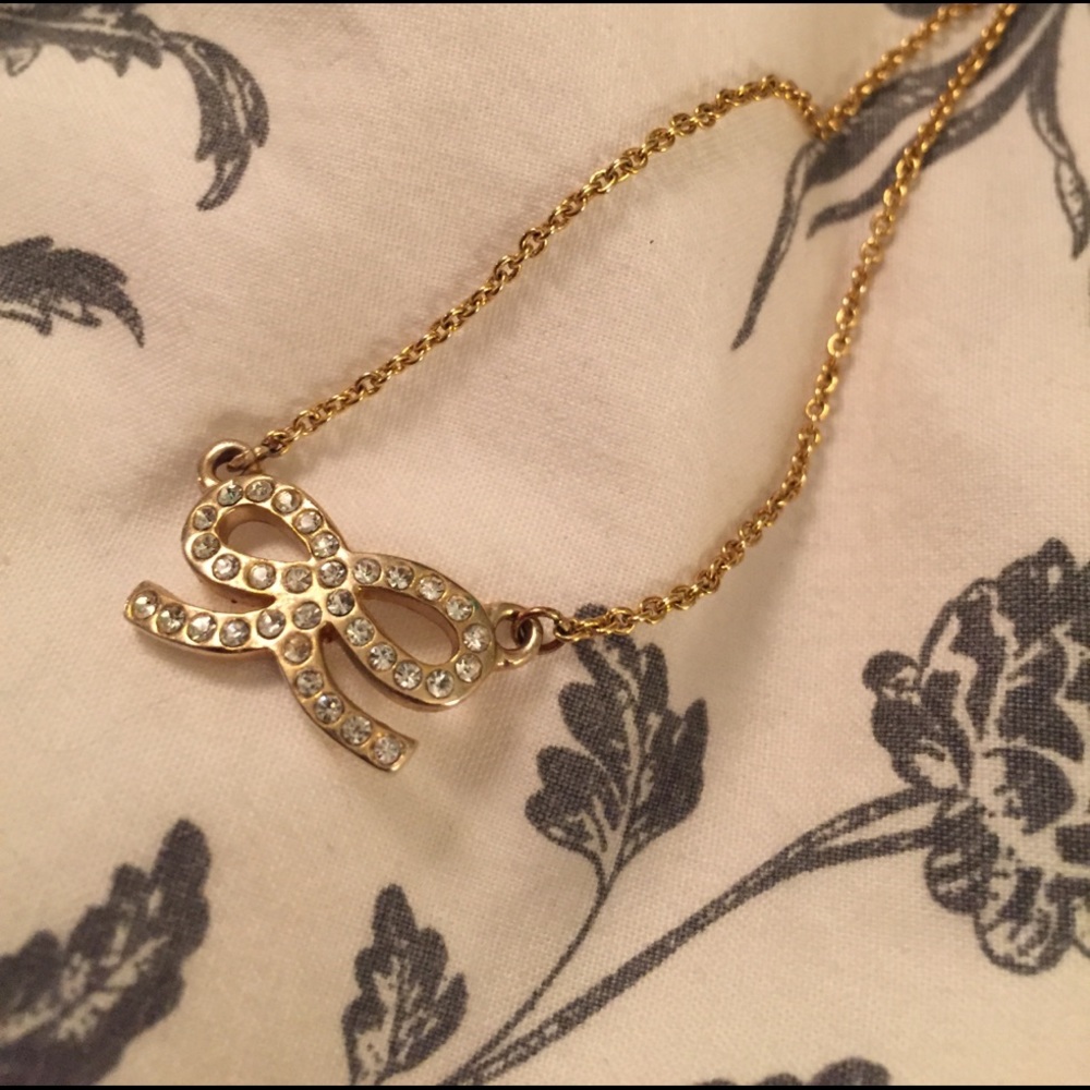 🎀 Delicate Bow Necklace 🎀