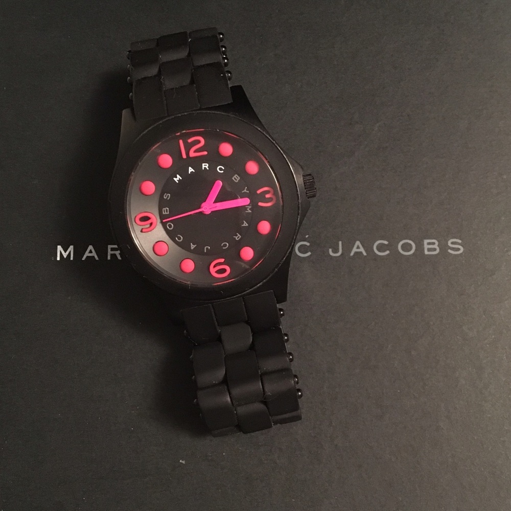 Marc by Marc Jacobs Pelly black silicone watch