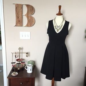 Box Pleat Fit and Flare Boutique Dress - M