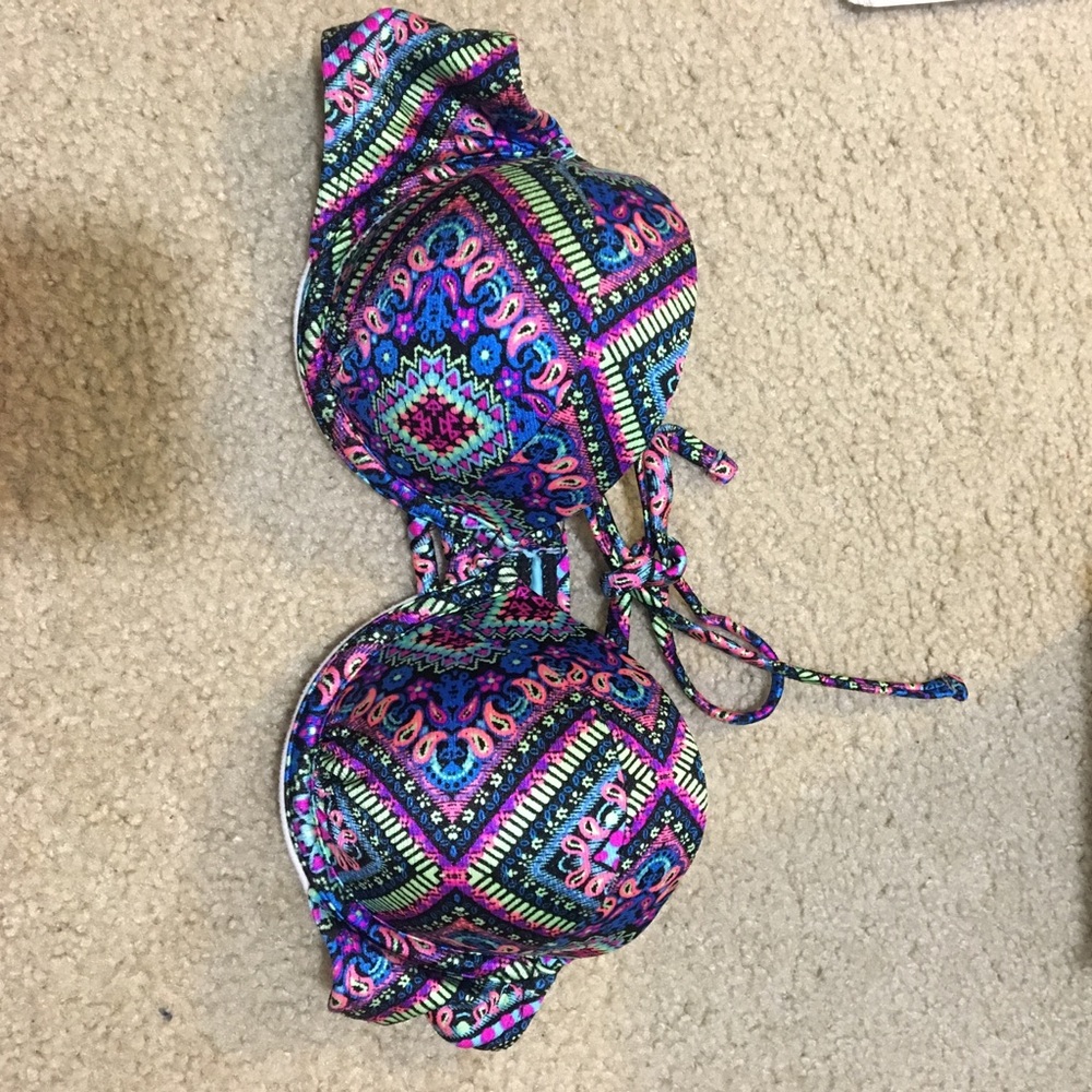 Bikini top