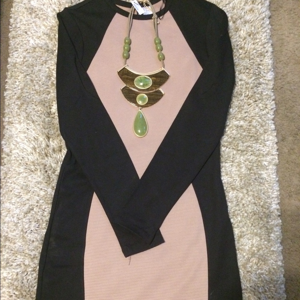 Tan & Black long sleeve body dress by H&M