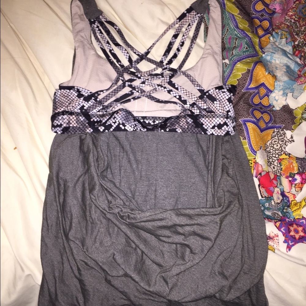 lululemon tank and attached bra