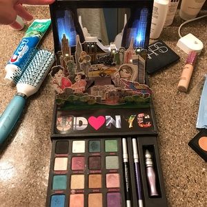 Urban Decay Book of Shadows