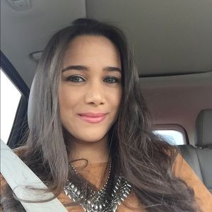 Meet your Posher, Dayene