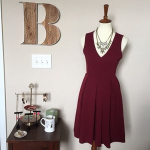 Box Pleat Fit and Flare Boutique Dress - M