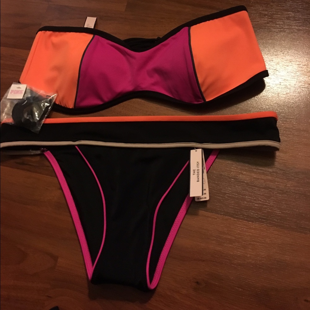 Pink Victoria Secrets swim suit no trades