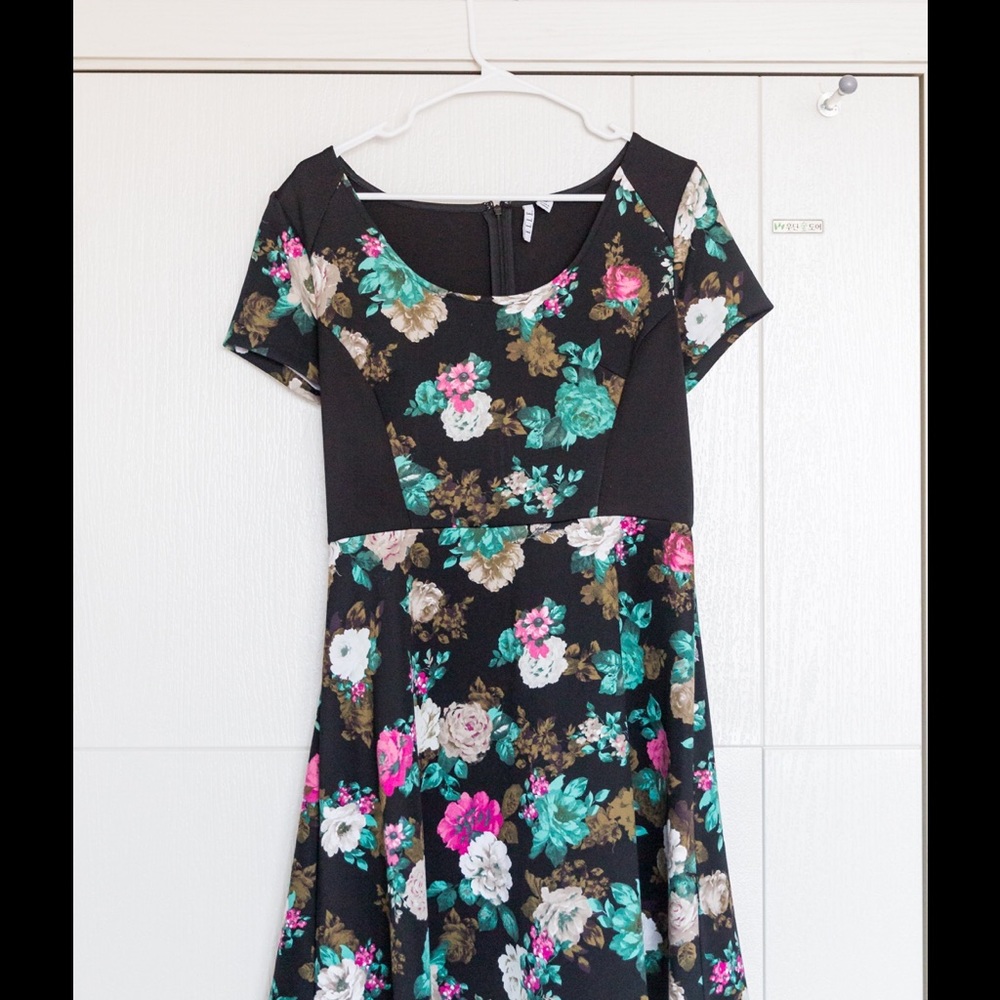 Elle Black Floral Skater Dress