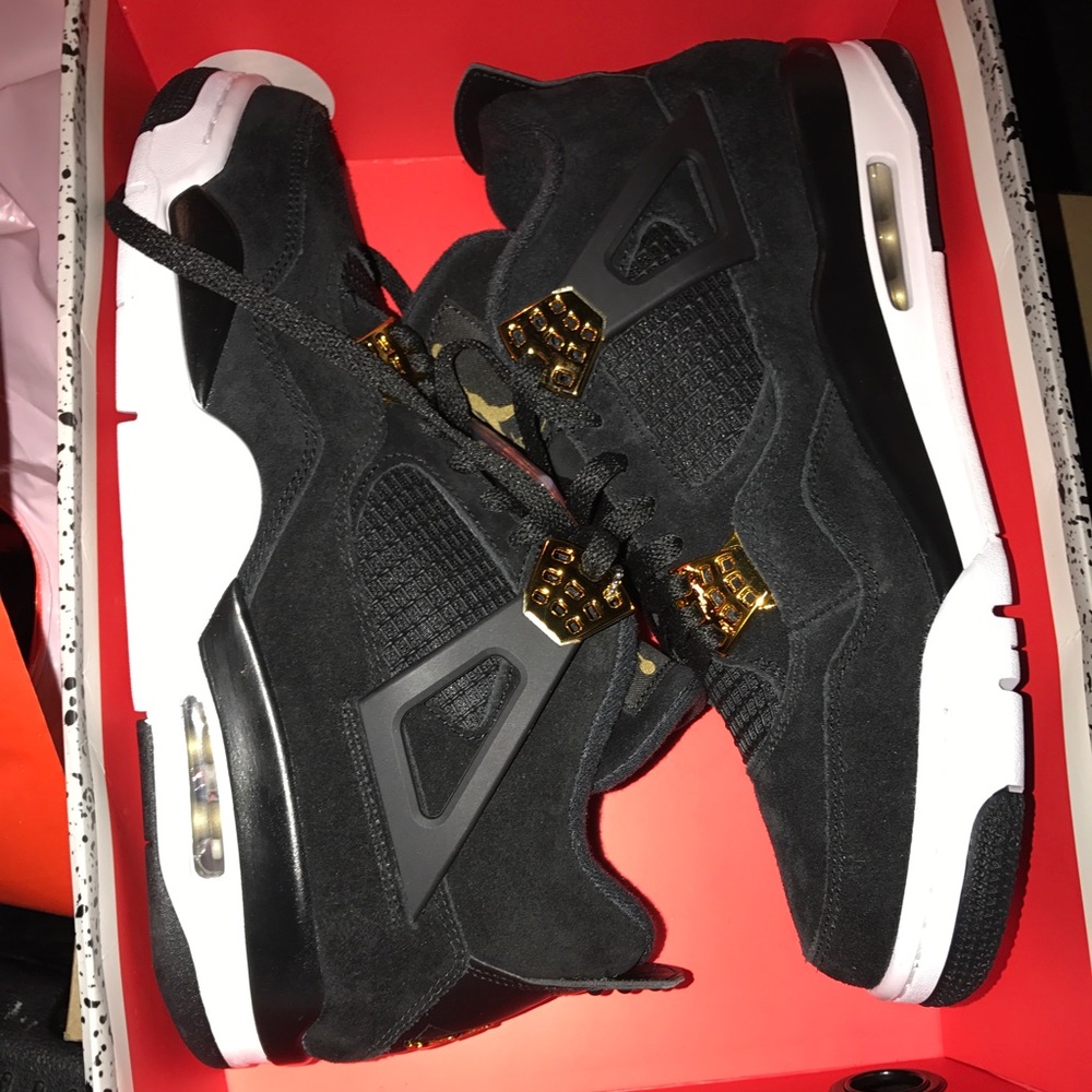 Retro 4 black and gold